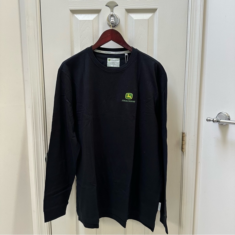 NWT John Deere Men's Long Sleeve Black Tee Size XL